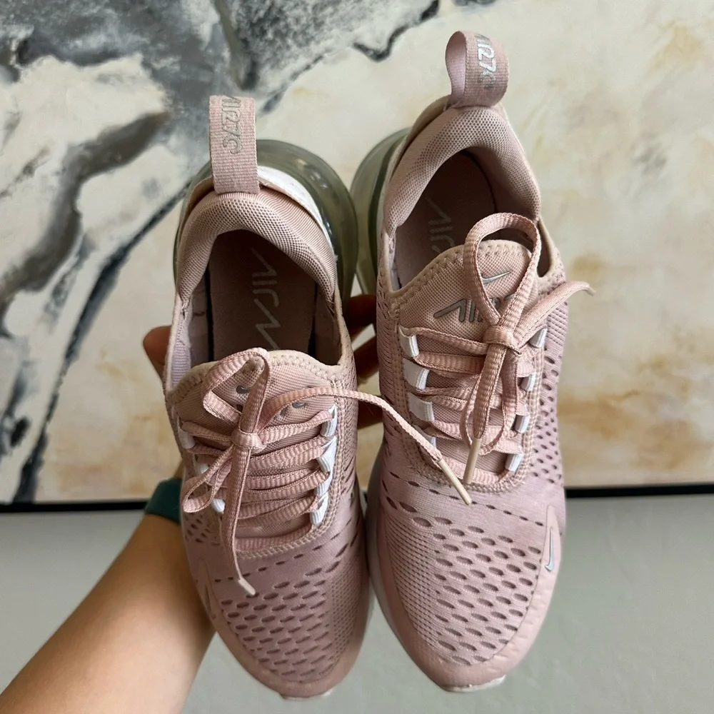 Nike Air Max 270 Women’s Size 7.5 - Picture 2 of 8